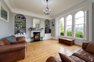 Sitting Room- click for photo gallery
